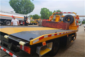 团结湖附近拖车电话号码服务