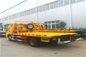 团结湖附近拖车救援搭电